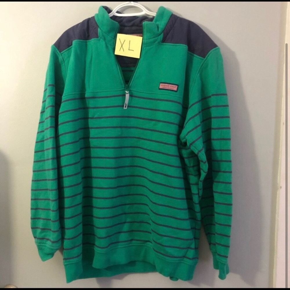 Vineyard vines pull over